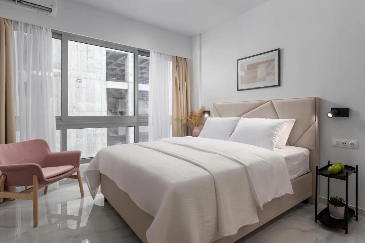 Apartment Ιωκα Suites / The Urbitality Project Thessaloniki