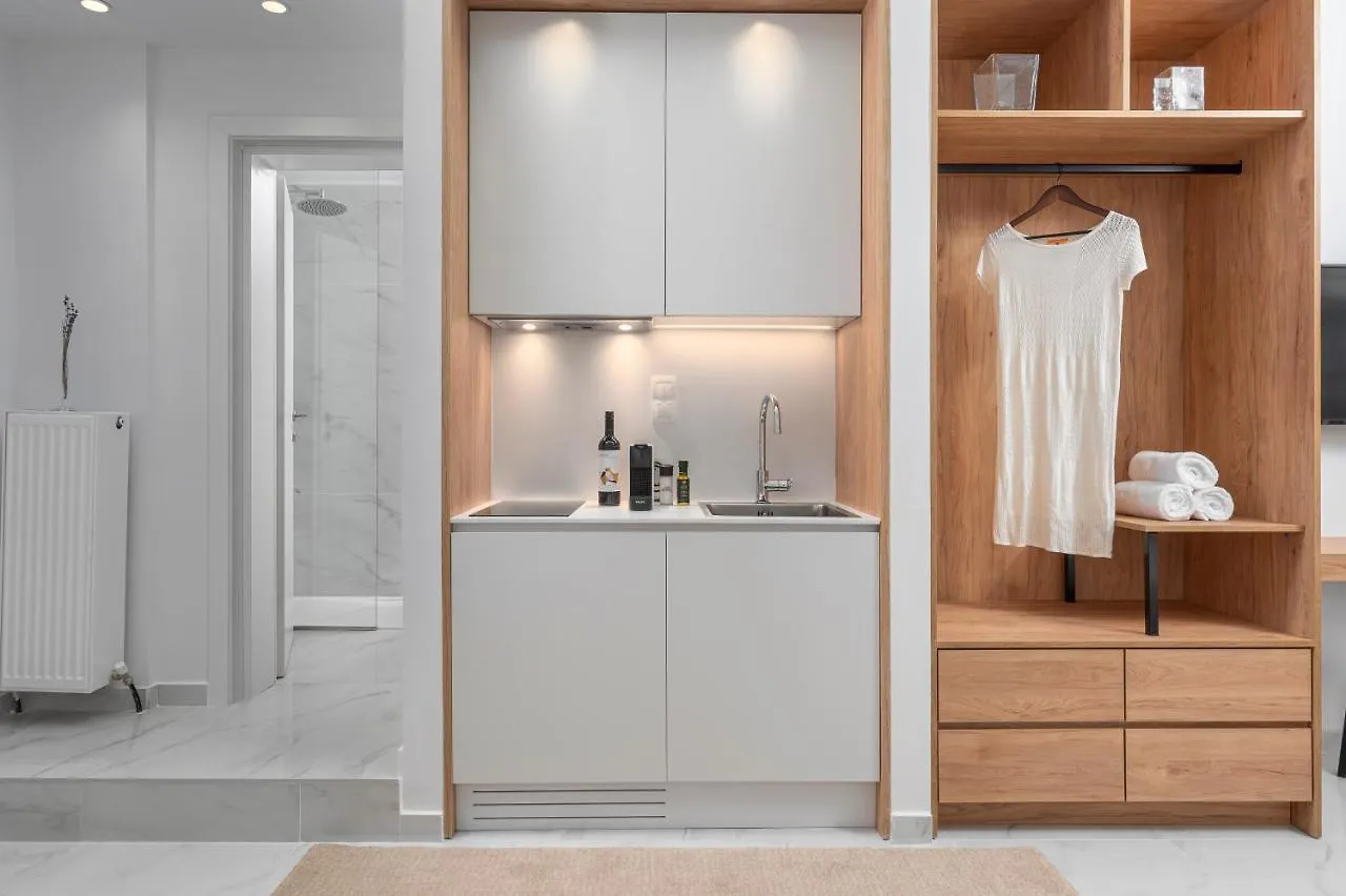 Ιωκα Suites / The Urbitality Project Thessaloniki Apartment
