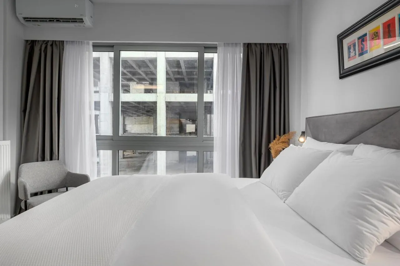 Ιωκα Suites / The Urbitality Project Thessaloniki Apartment